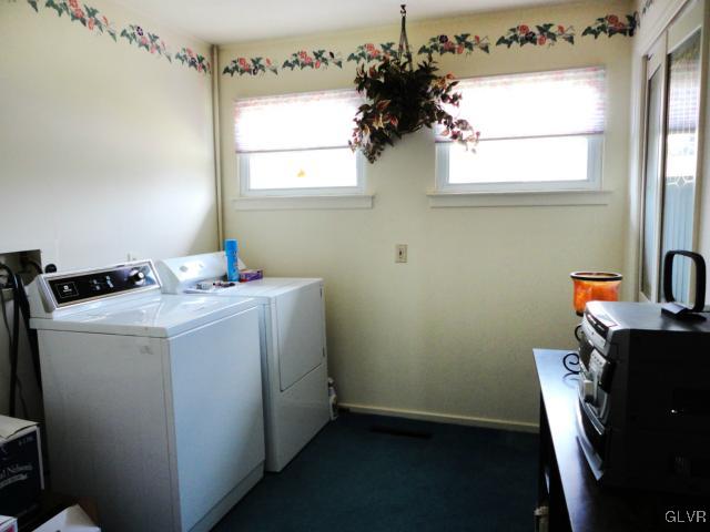 2068 Cloverdale Road Bethlehem, PA 18018 - Photo 9 of 16 Gallery Image 9