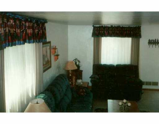 1352 Cathell Road Baldwin, PA 15236 - Photo 3 of 3 Gallery Image 3