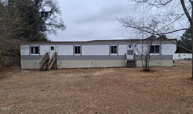 $250,000 | 2423 John Smith Road, Fayetteville, NC 28306