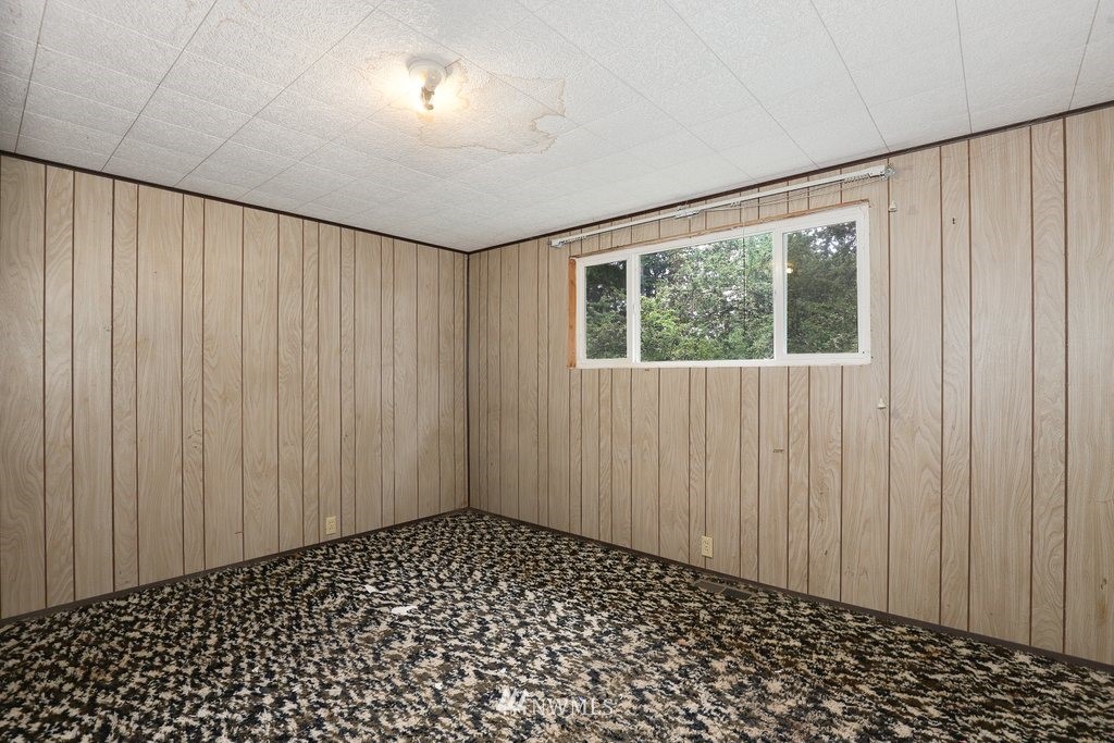 15811 Virginia Point Road Northeast Poulsbo, WA 98370 - Photo 15 of 31 Gallery Image 15