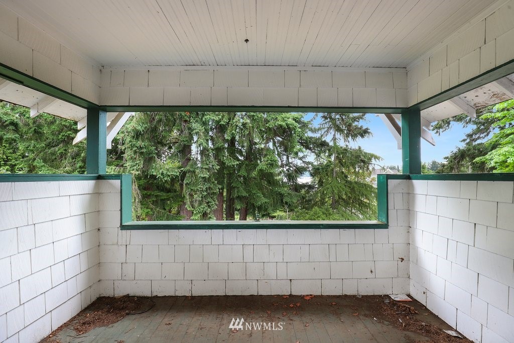 15811 Virginia Point Road Northeast Poulsbo, WA 98370 - Photo 20 of 31 Gallery Image 20