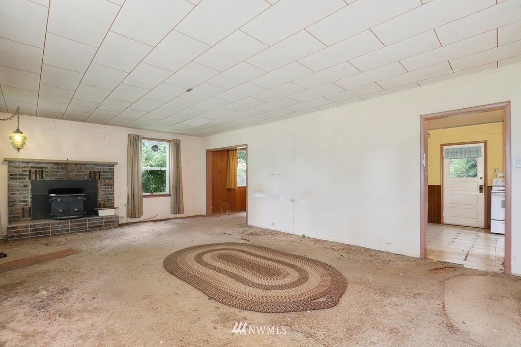 15811 Virginia Point Road Northeast Poulsbo, WA 98370 - Photo 7 of 31 Gallery Image 7