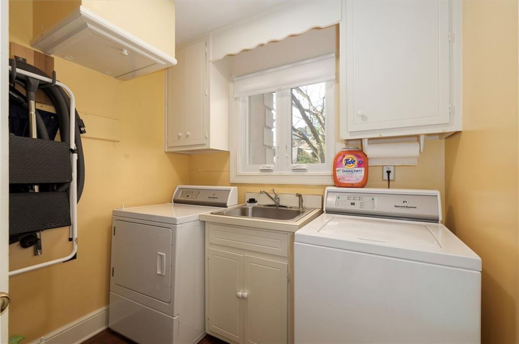 2010 Carrington Court Smoke Rise, GA 30087 - Photo 16 of 56 a utility room with dryer and washer
