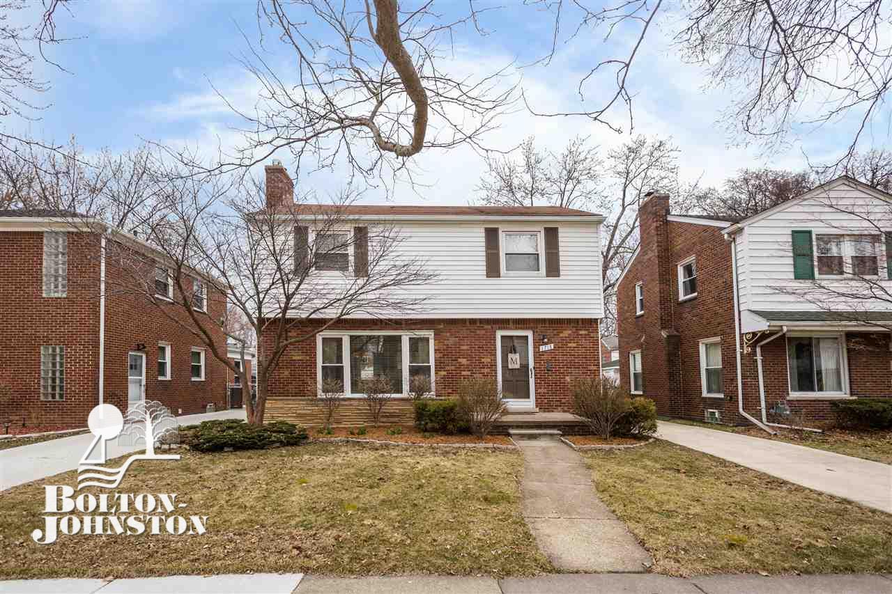 1718 Newcastle Road Grosse Pointe Woods, MI 48236 - Photo 33 of 39