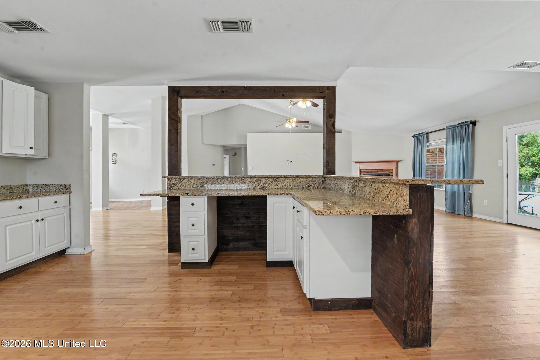 15414 Vick Road Gulfport, MS 39503 - Photo 8 of 35 009