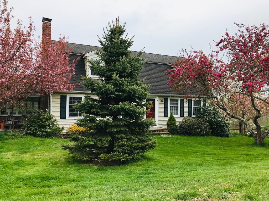 10 Sleepy Hollow Road Topsfield, MA 01983 - Photo 2 of 29