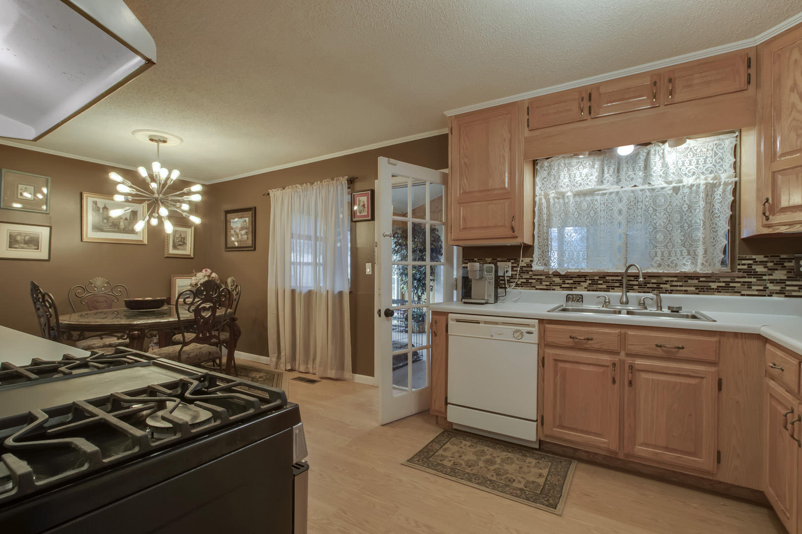 504 Meadowview Lane Decatur, TN 37322 - Photo 12 of 35 12_MeadowviewLane_504_Kitchen02