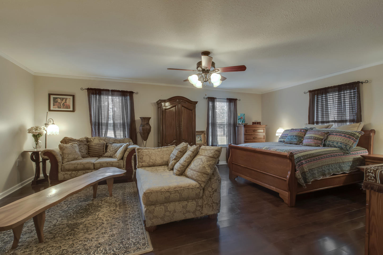 504 Meadowview Lane Decatur, TN 37322 - Photo 21 of 35 21_MeadowviewLane_504_MasterBedroom01