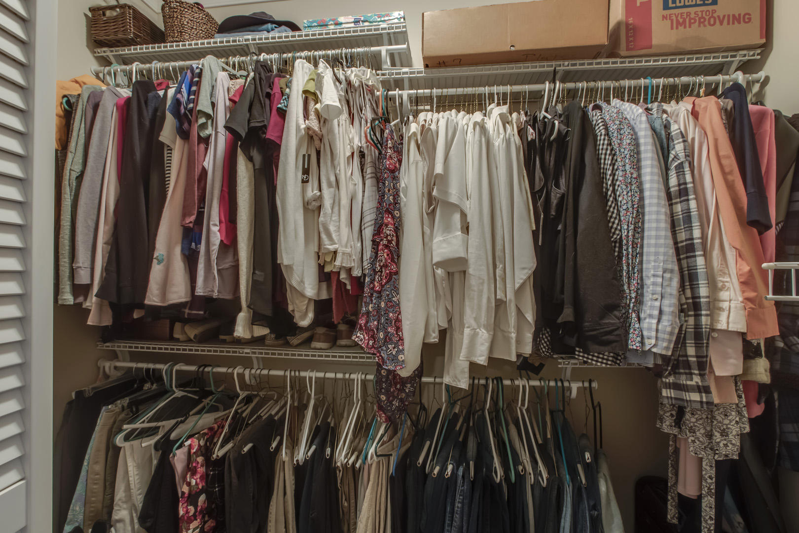 504 Meadowview Lane Decatur, TN 37322 - Photo 26 of 35 26_MeadowviewLane_504_MasterCloset