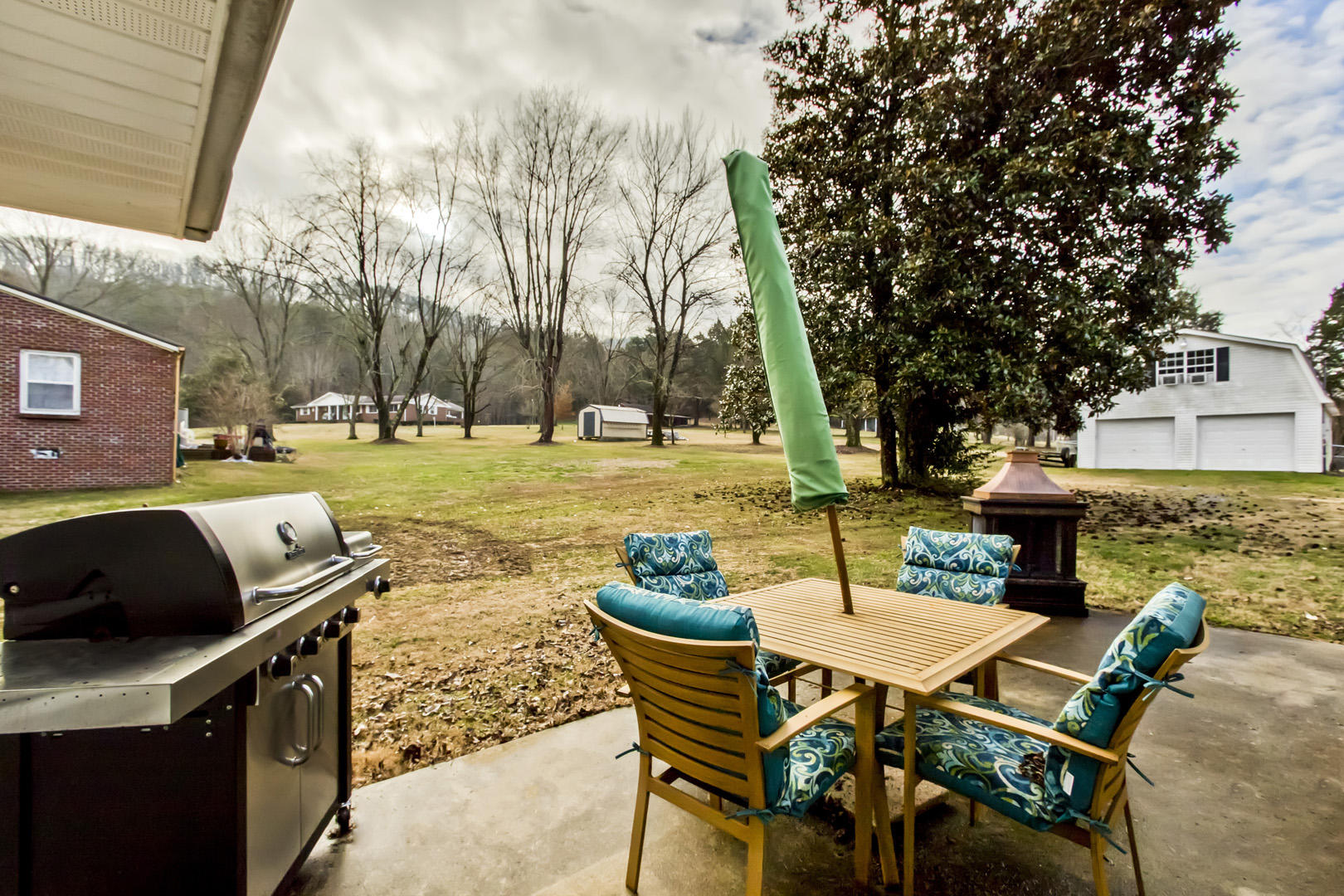504 Meadowview Lane Decatur, TN 37322 - Photo 30 of 35 30_MeadowviewLane_504_Patio01