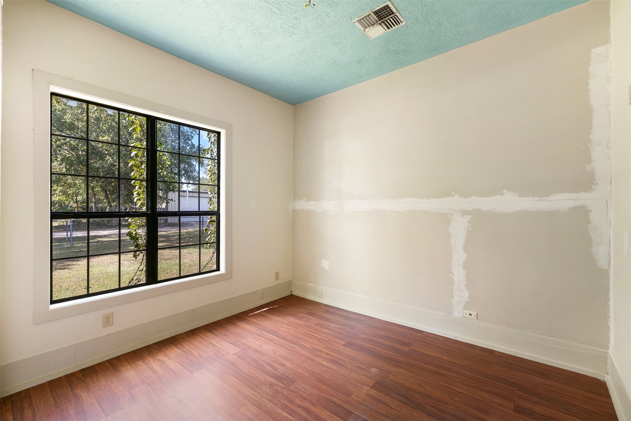 488 7th Street Somerville, TX 77879 - Photo 22 of 43