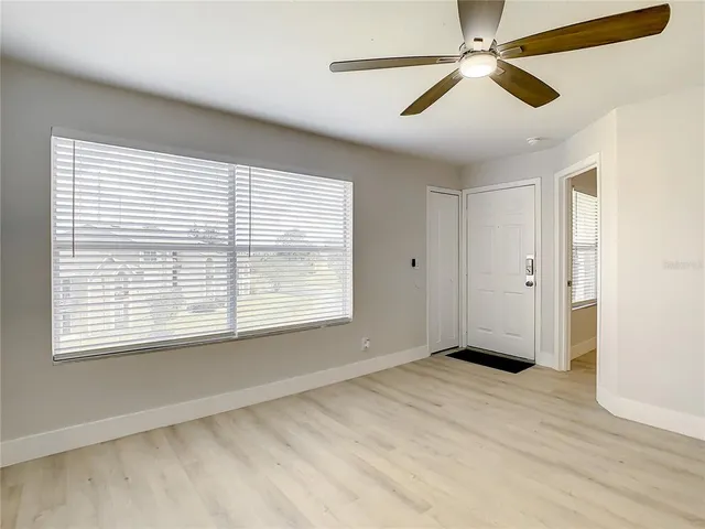 $1,300 | 4724 Walden Circle, Unit 1532, Orlando, FL 32811