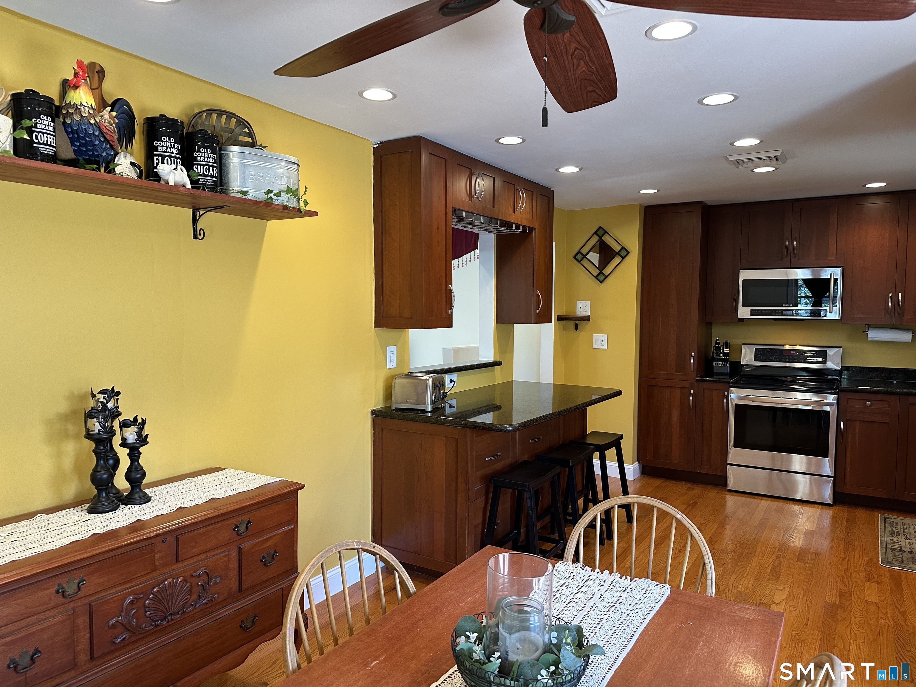 53 Scott Road Prospect, CT 06712 - Photo 3 of 39
