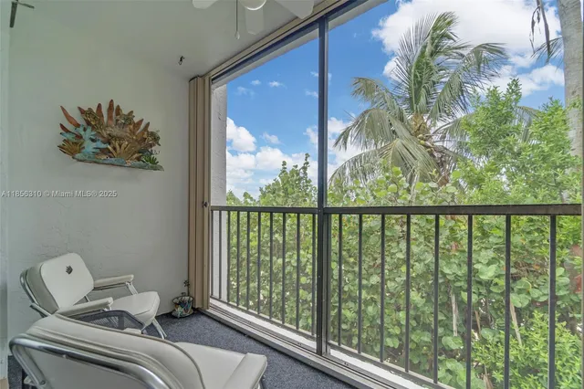 a view of an entryway with lots of stuff