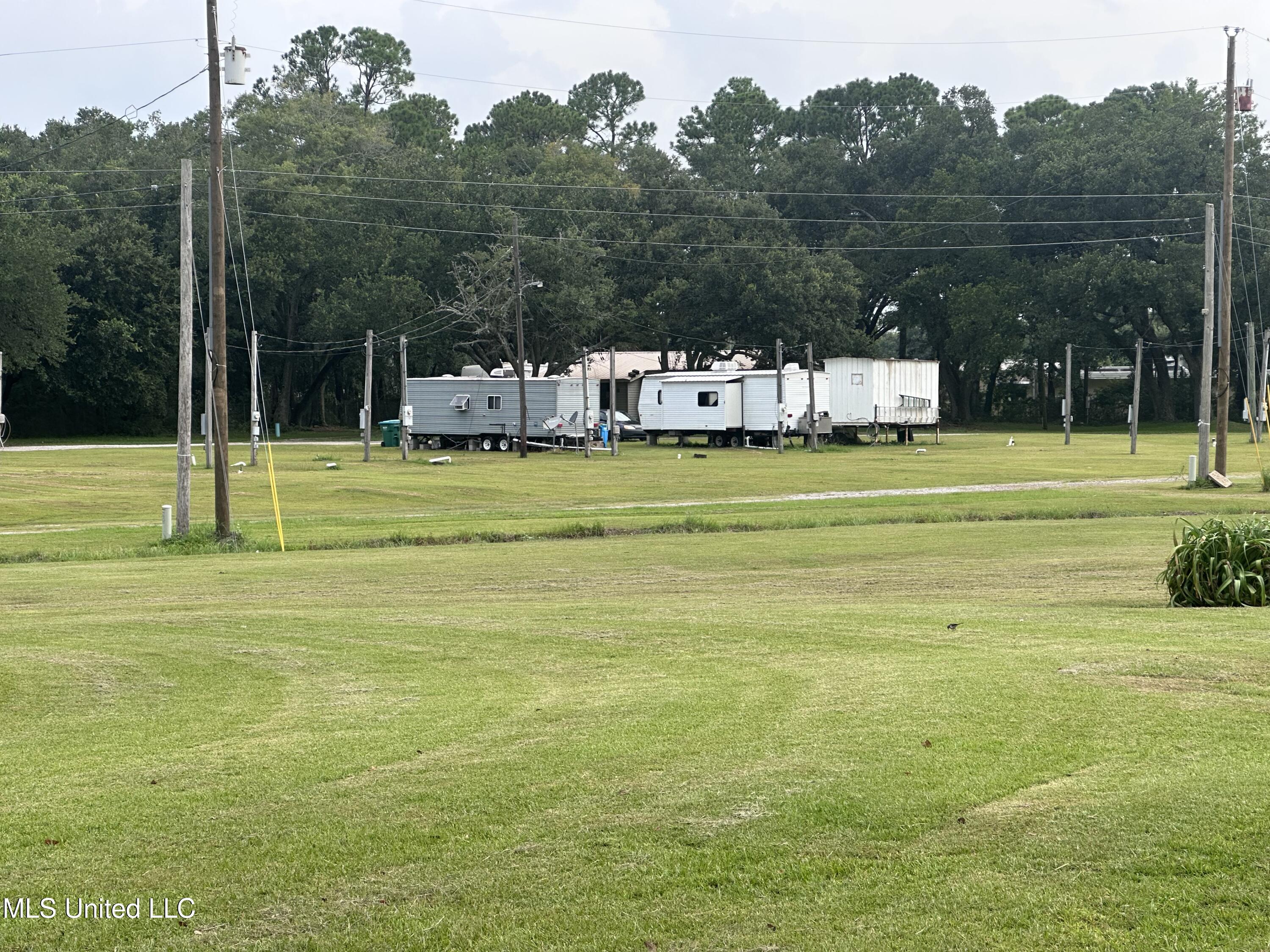 4803 Orchard Road Pascagoula, MS 39581 - Photo 9 of 15 IMG_5176