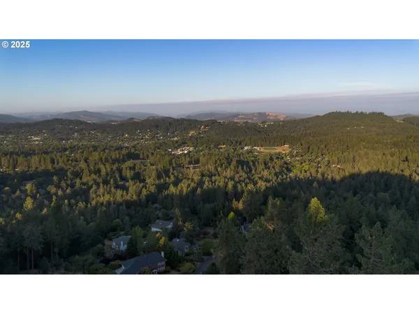 $175,000 | Pine View, Eugene, OR 97405