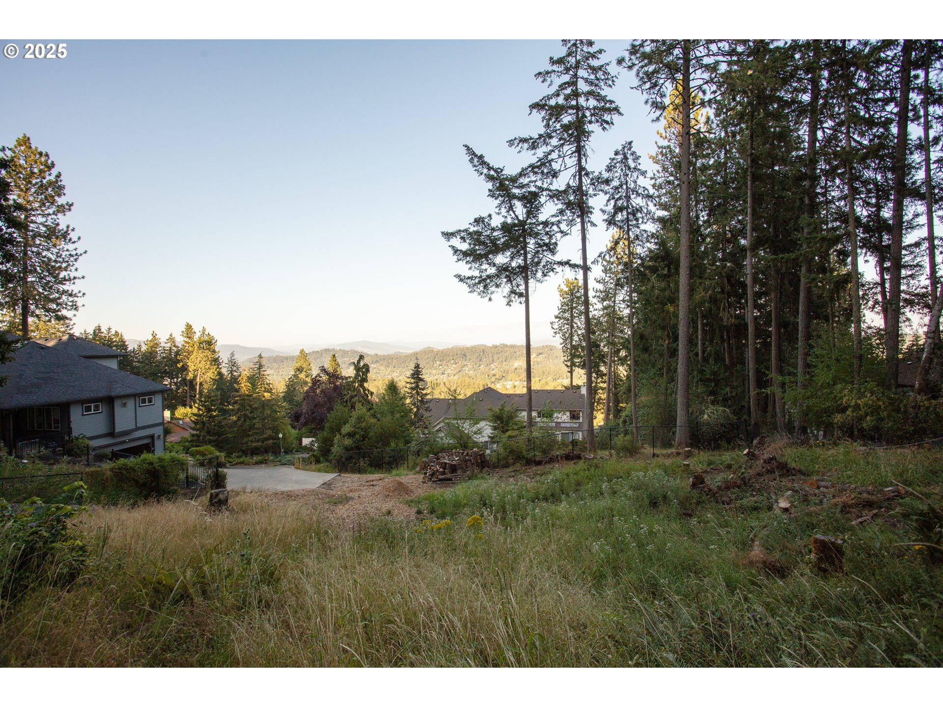 Pine View Eugene, OR 97405 - Photo 9 of 18 a view of a yard