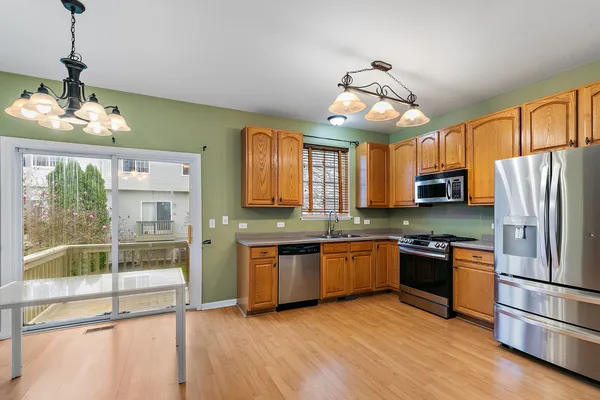$2,390 | 253 Evergreen Circle, Gilberts, IL 60136