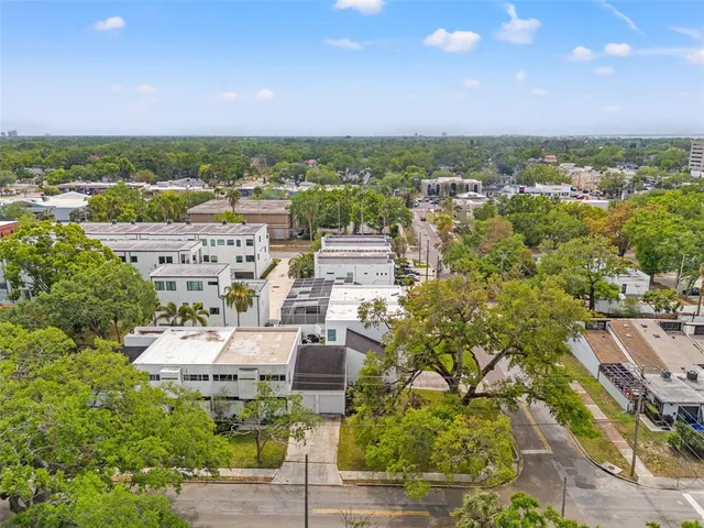 $5,000 | 4522 West North B Street, Tampa, FL 33609