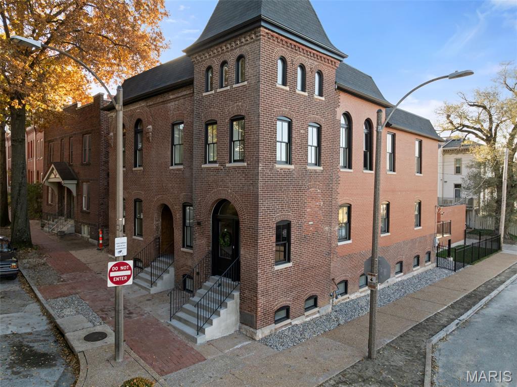 1201 MacKay Place St. Louis, MO 63104 - Photo 62 of 70