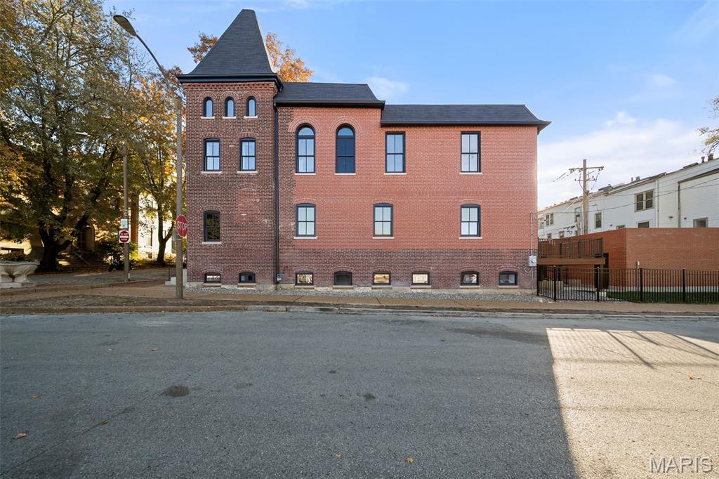 1201 MacKay Place St. Louis, MO 63104 - Photo 66 of 70