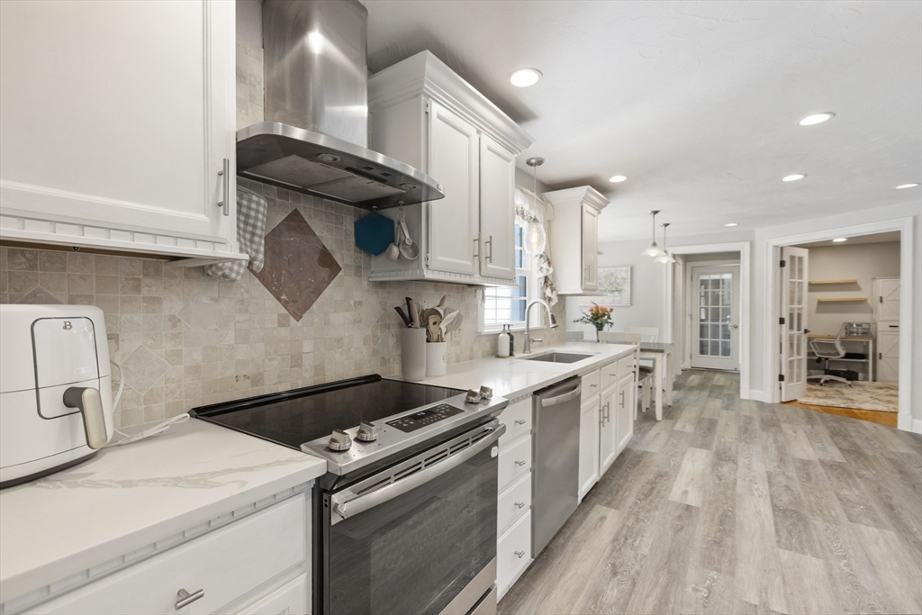 6 Spring Street Douglas, MA 01516 - Photo 18 of 40