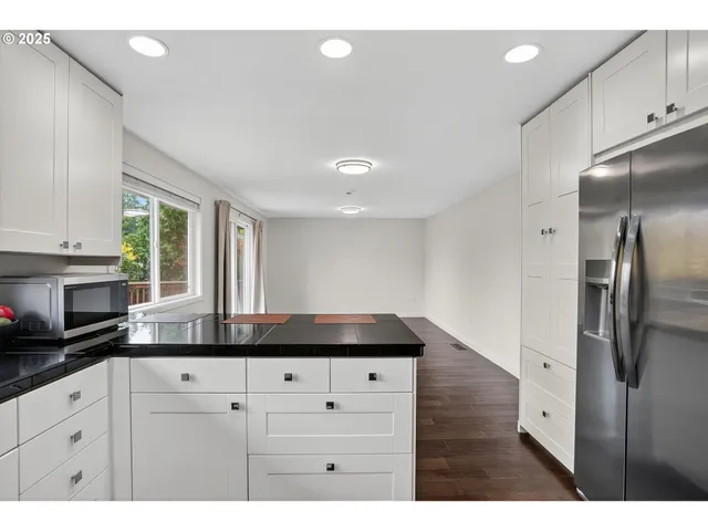 $562,500 | 21565 Southwest Alsea Court, Tualatin, OR 97062