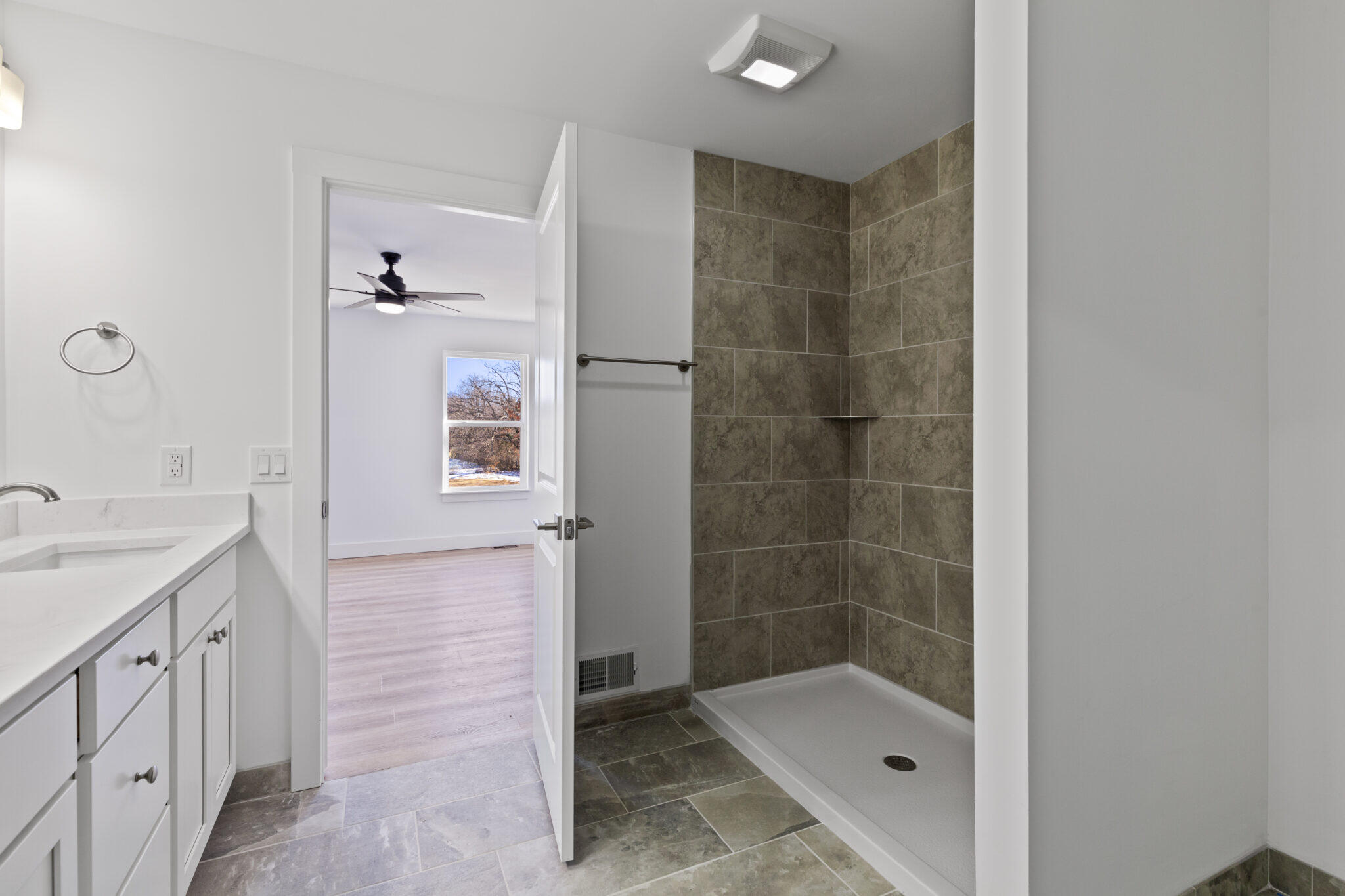 2512 Clinton Way Jackson, MI 49201 - Photo 18 of 26 MG_1801-scaled