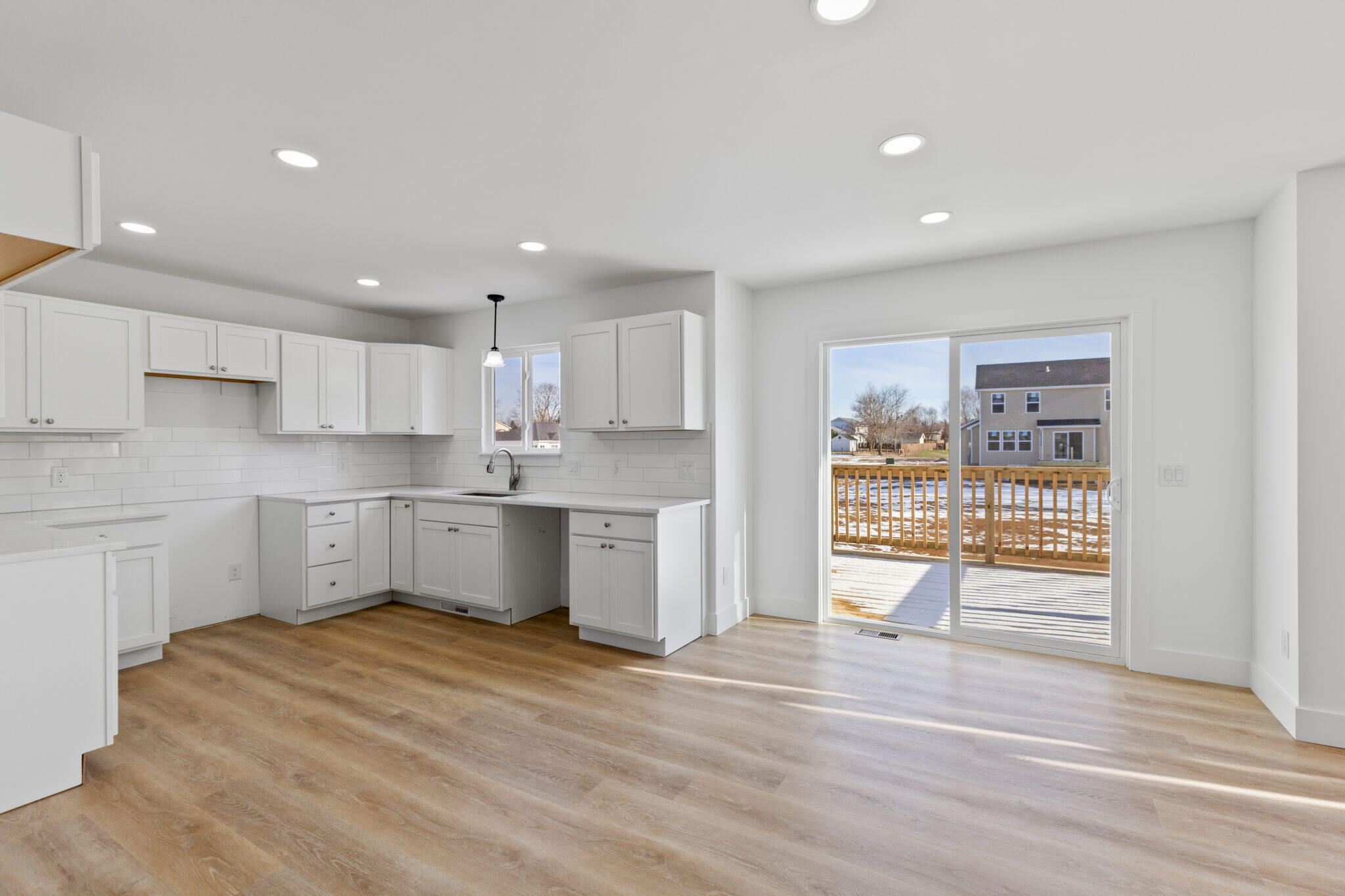 2512 Clinton Way Jackson, MI 49201 - Photo 7 of 26 MG_1753-scaled