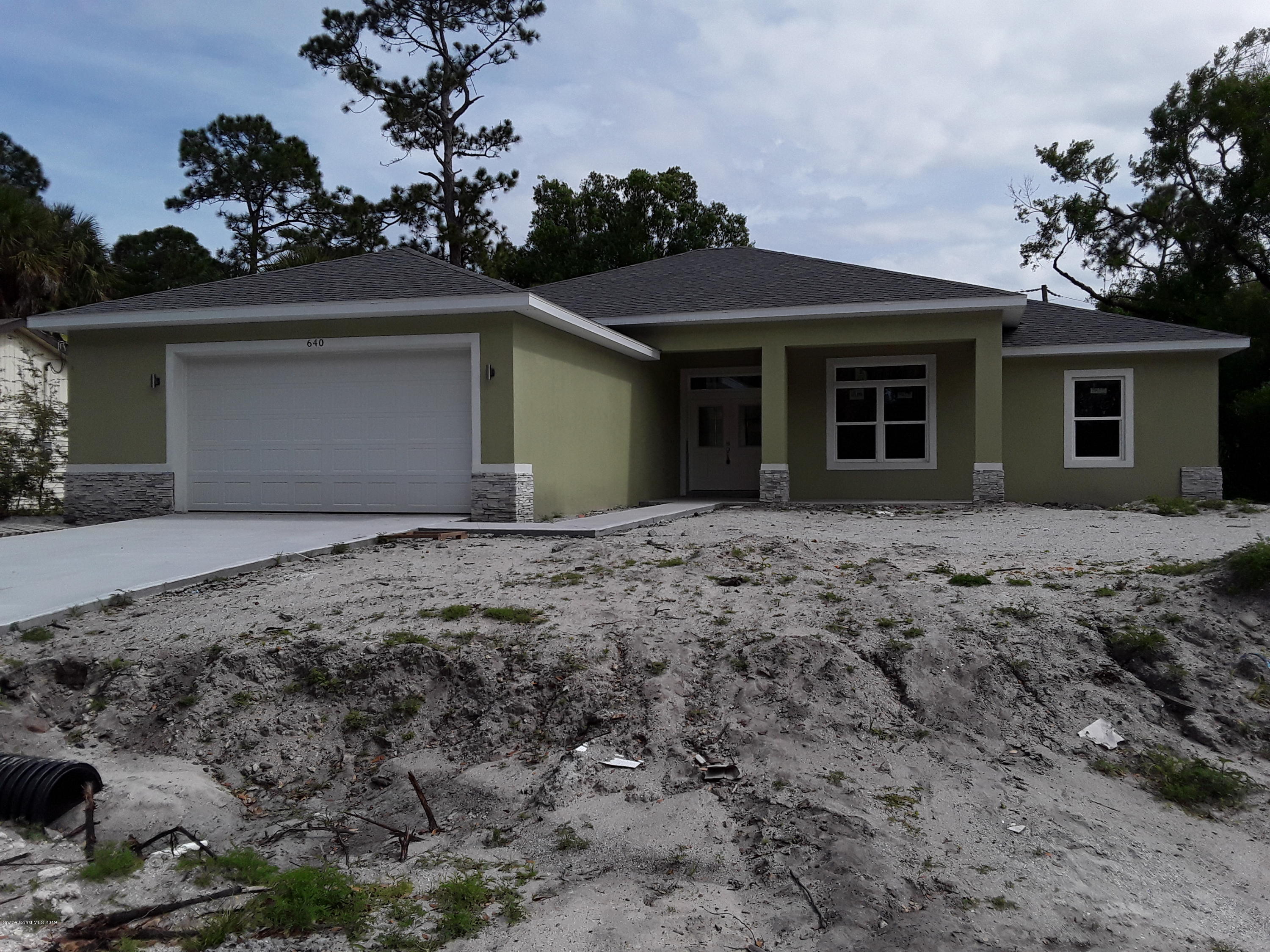 640 Airoso Road Southeast Palm Bay, FL 32909 - Photo 1 of 16 20190309_135956
