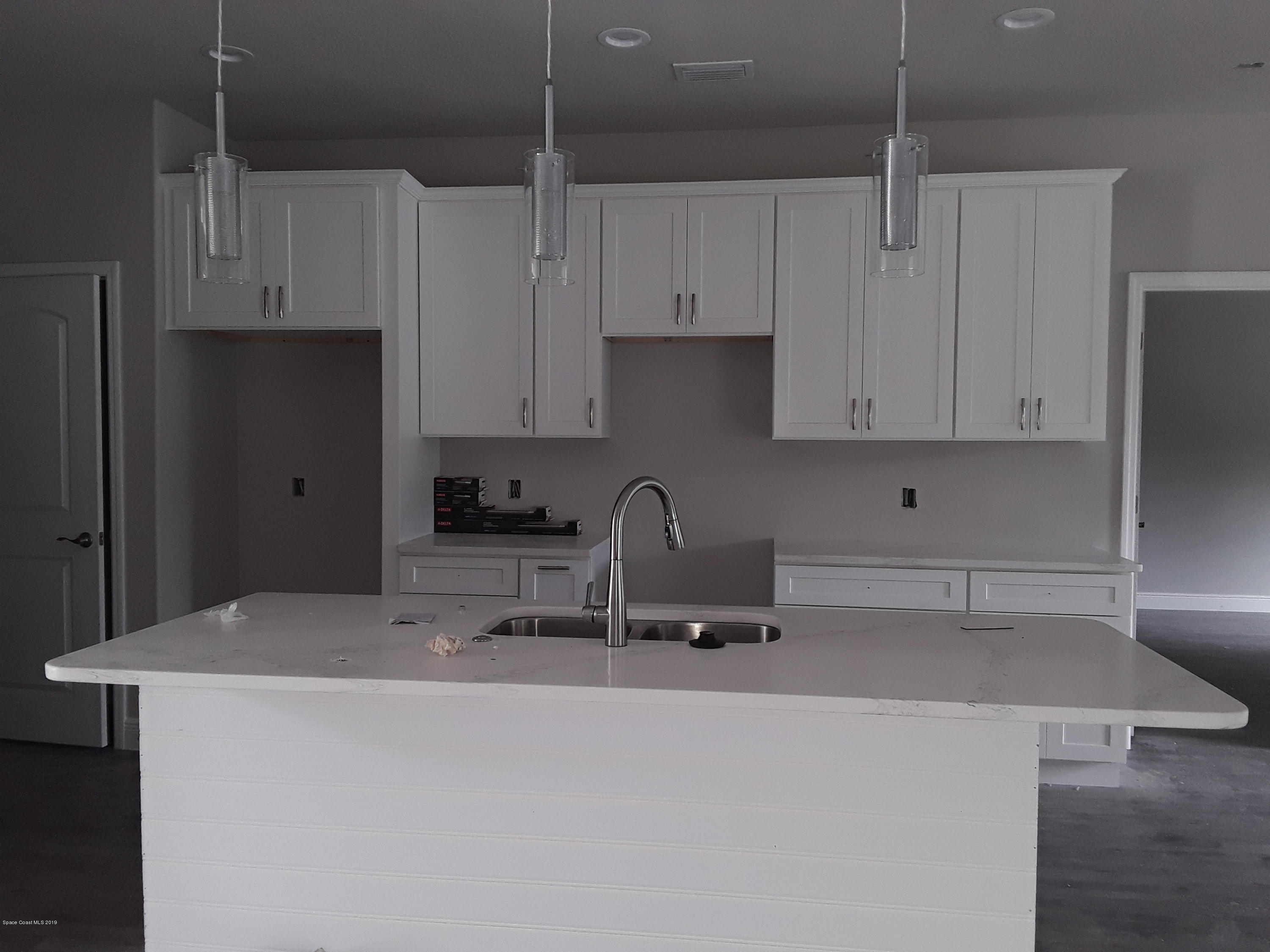 640 Airoso Road Southeast Palm Bay, FL 32909 - Photo 5 of 16 20190309_135802