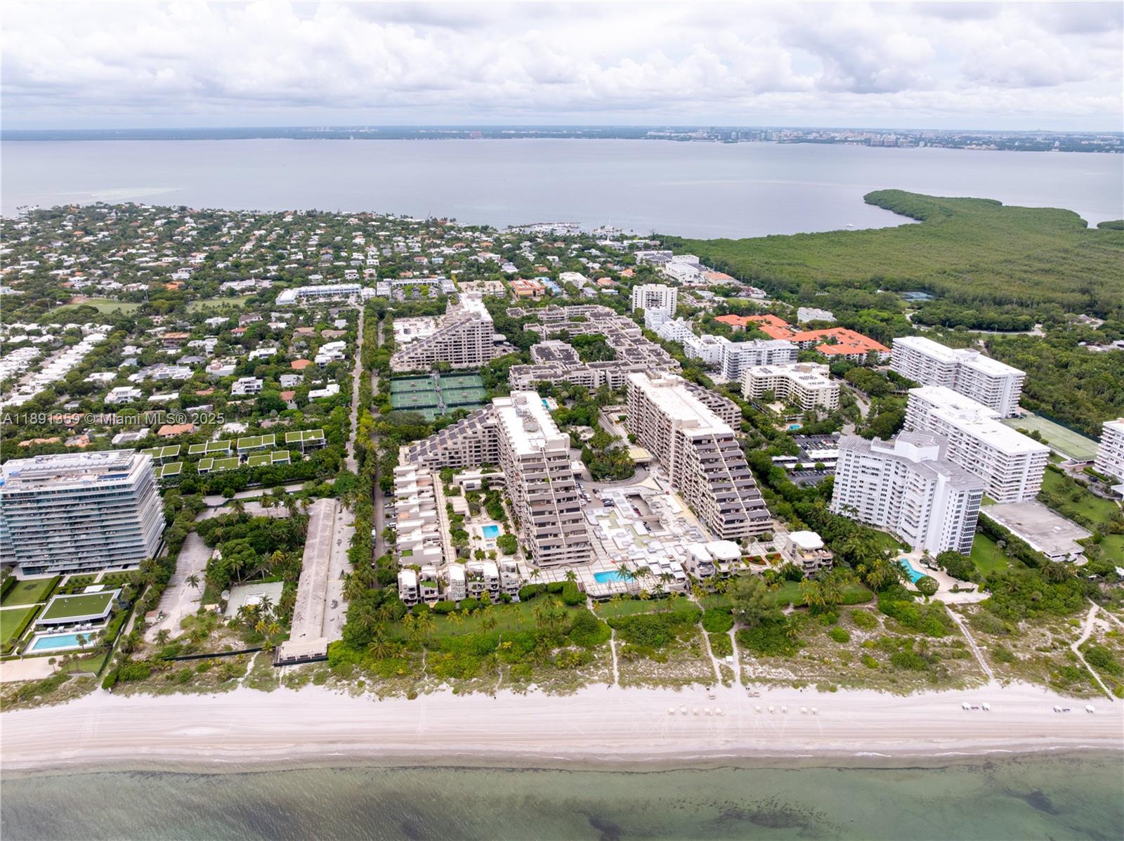 101 Crandon Boulevard, Unit 379 Key Biscayne, FL 33149 - Photo 29 of 37