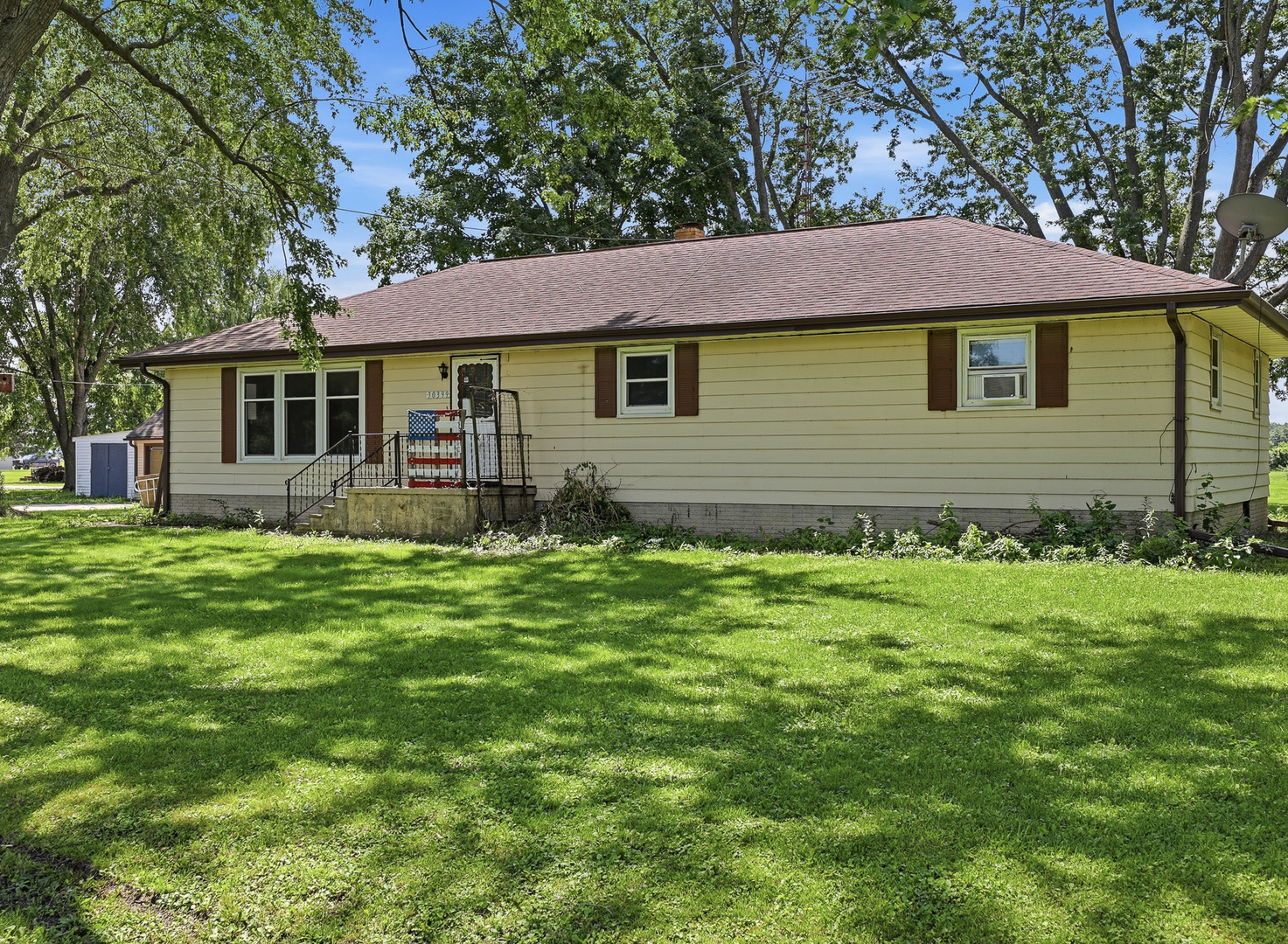 30399 Prairie Road Rock Falls, IL 61071 - Photo 2 of 27