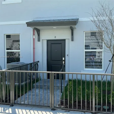 $2,300 | 15565 Southwest 280th Street, Unit 8, Homestead, FL 33032