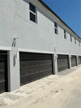 $2,300 | 15565 Southwest 280th Street, Unit 8, Homestead, FL 33032