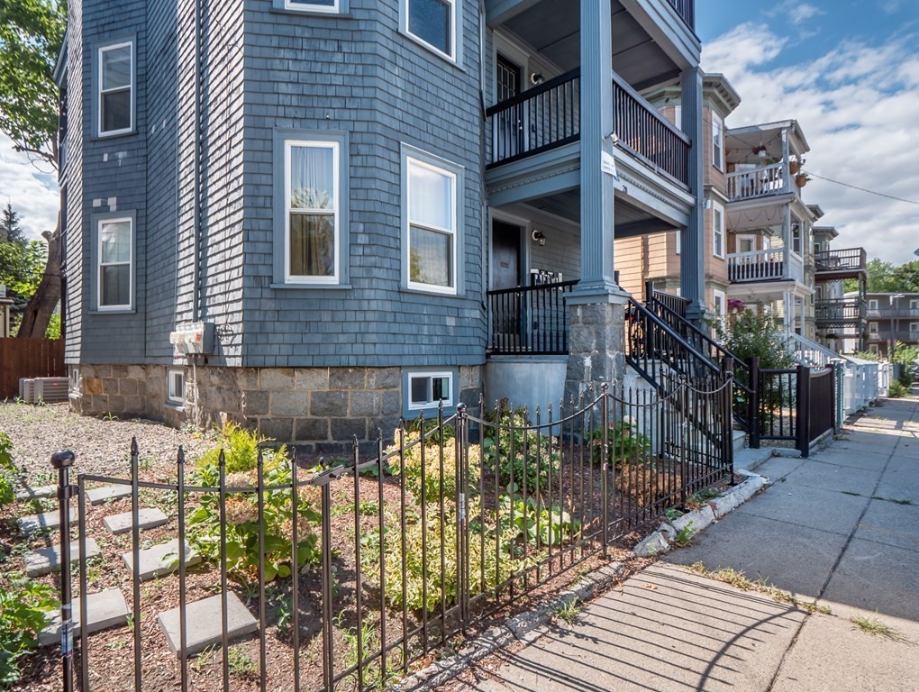 28 Ripley Road, Unit 2 Boston, MA 02121 - Photo 6 of 40 Gallery Image 6
