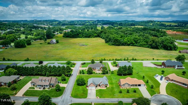 $475,000 | 15 East Dale Court, Greeneville, TN 37745