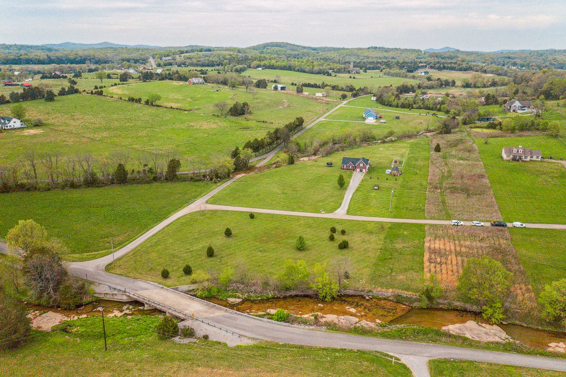 497 Puckett Road Watertown, TN 37184 - Photo 6 of 27 a view of a city
