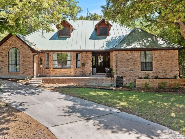 $640,000 | 834 Candlewood Circle, New Braunfels, TX 78130