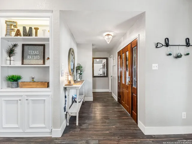 $640,000 | 834 Candlewood Circle, New Braunfels, TX 78130