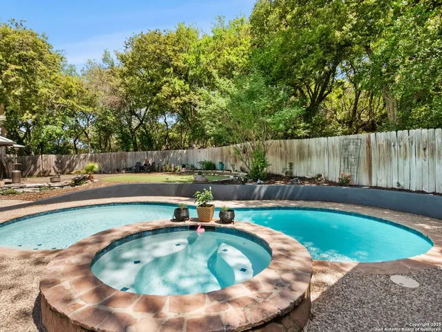 $640,000 | 834 Candlewood Circle, New Braunfels, TX 78130