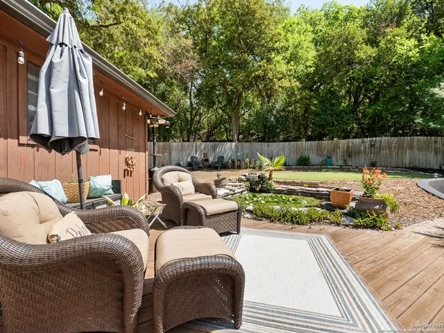 $640,000 | 834 Candlewood Circle, New Braunfels, TX 78130