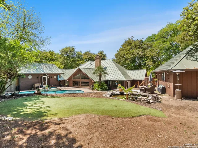 $640,000 | 834 Candlewood Circle, New Braunfels, TX 78130