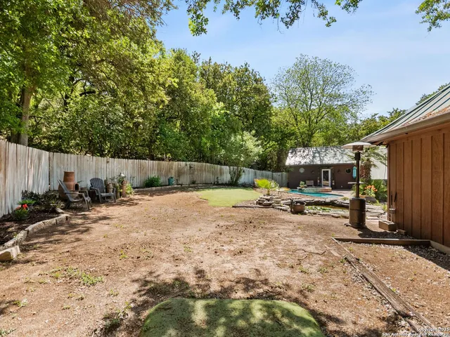 $640,000 | 834 Candlewood Circle, New Braunfels, TX 78130