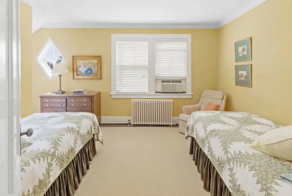 $28,000 | 58 Layton Avenue, Southampton, NY 11968