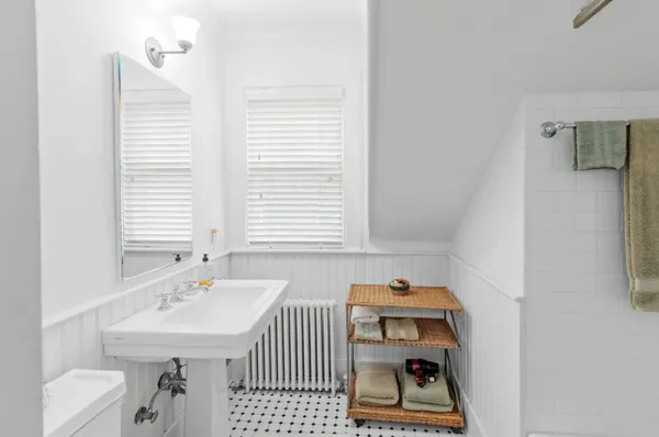 $28,000 | 58 Layton Avenue, Southampton, NY 11968