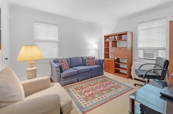 $28,000 | 58 Layton Avenue, Southampton, NY 11968