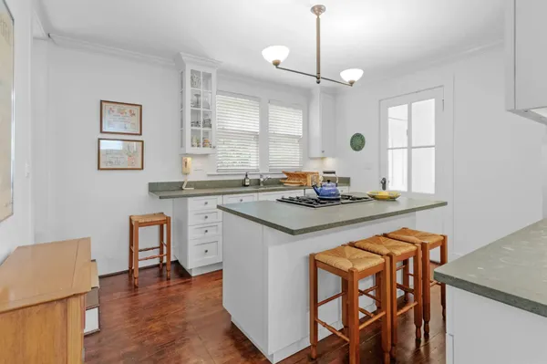 $28,000 | 58 Layton Avenue, Southampton, NY 11968