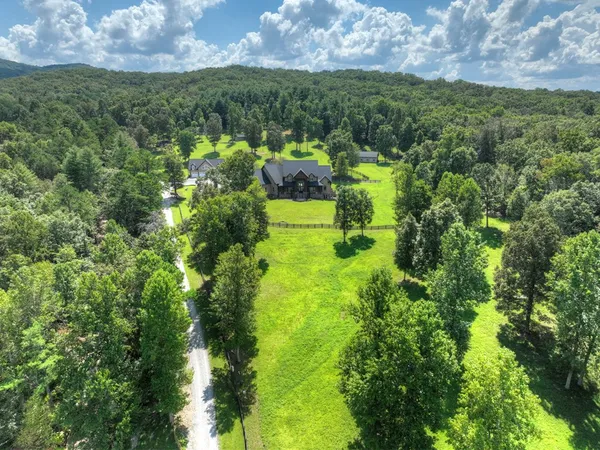 $3,395,000 | 280 Star Creek Crossing, Morganton, GA 30560