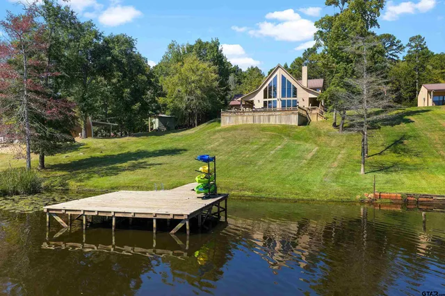 $889,000 | 1301 South Lake Drive, Gladewater, TX 75647